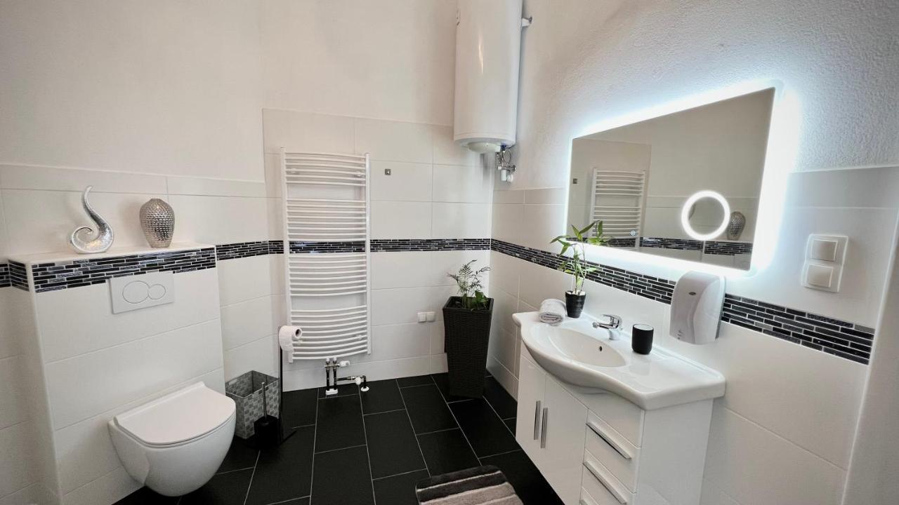 Apartment Im Gruenen Leoben  Zewnętrze zdjęcie